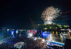 Koblenzer Sommerfest mit Rhein in Flammen 2024, Höhenfeuerwerk am Deutschen Eck © Koblenz-Touristik GmbH, Janko-Media